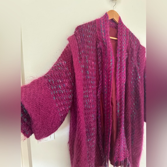 Vintage Fucsia Sweater - Picture 5 of 6